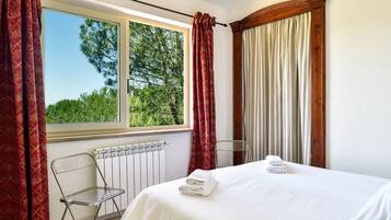 3 chambres, bureau, Wi-Fi, draps fournis