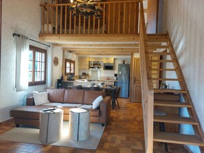 TV, fireplace - Mon Coua by Interhome (Esparron-de-Verdon)