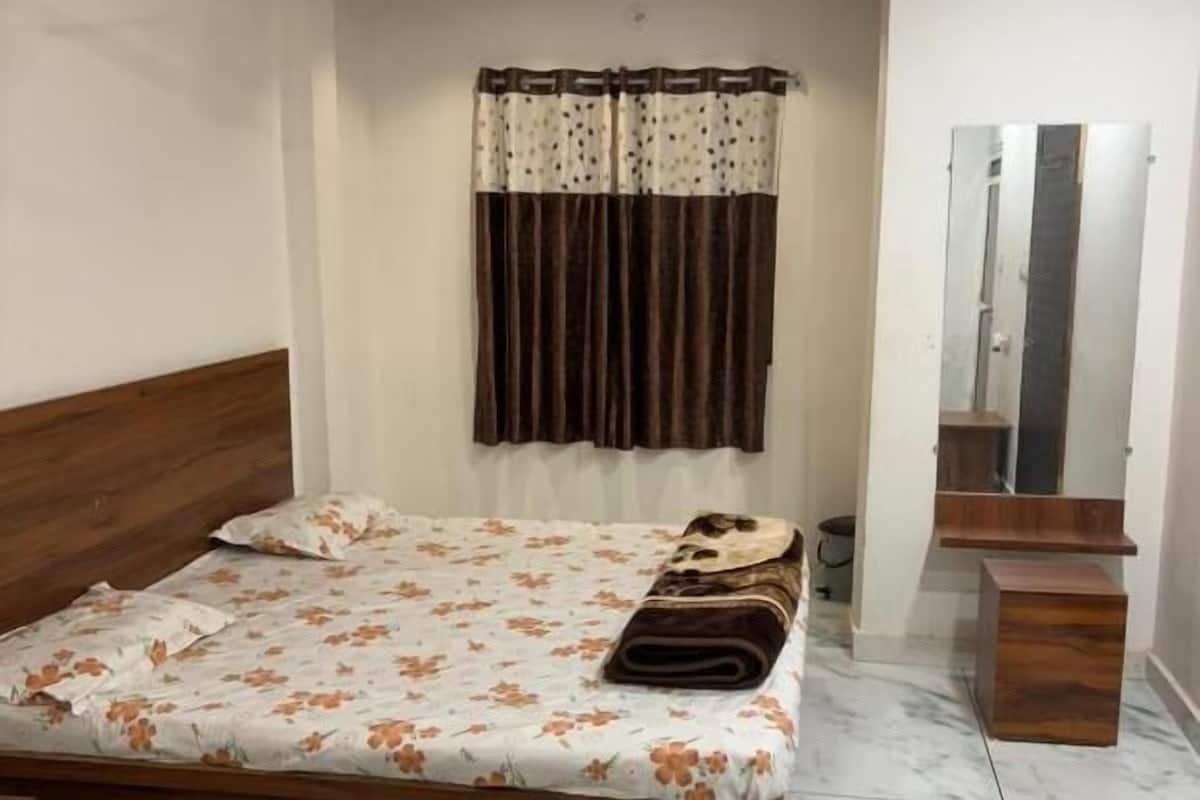 Family Double Room | Free WiFi