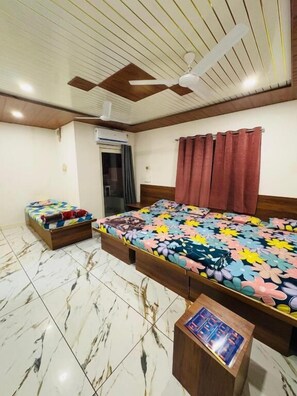 Chambre Double Familiale | Wi-Fi gratuit