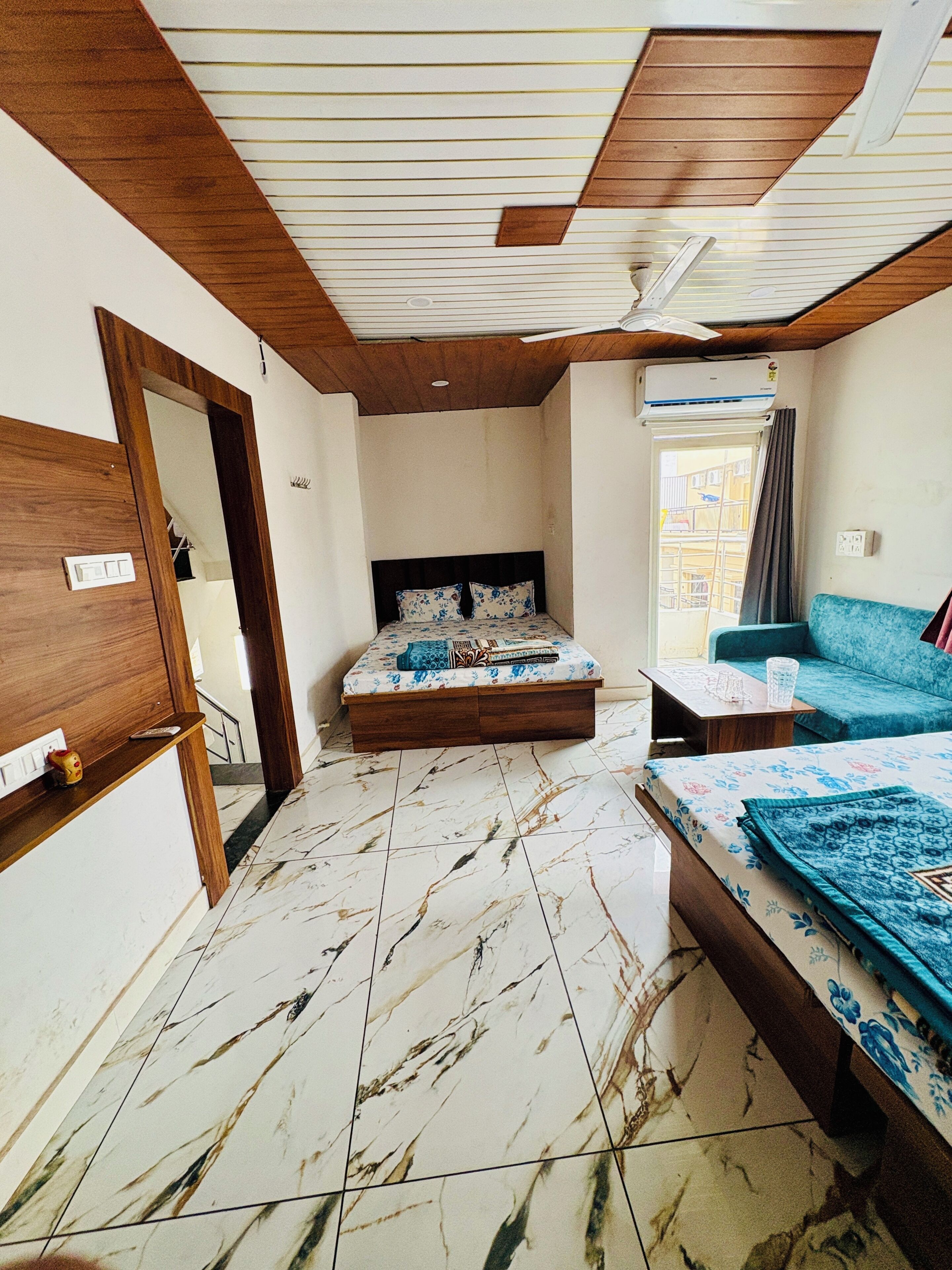 Family Double Room | Free WiFi