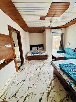 Family Double Room | Free WiFi - Hotel Shree Siddhi vinayak (Ujjain)
