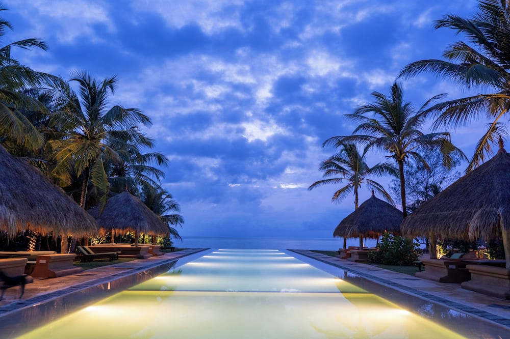 Bar Reef Resort