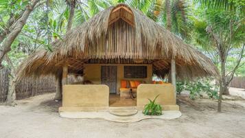 Tallelokero huoneessa, silitysrauta/-lauta, ilmainen Wi-Fi