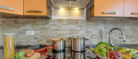 Family House, 2 Bedrooms, 2 Bathrooms, Mountainside (Love Home Margherita Private Pool) | Private kitchen | Fridge, microwave, stovetop, dishwasher