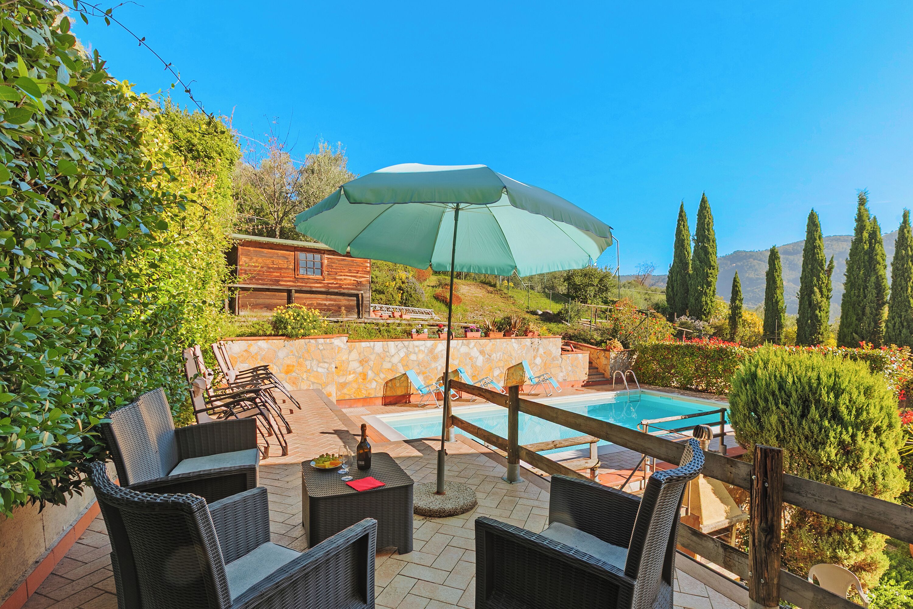 Piscina stagionale all'aperto