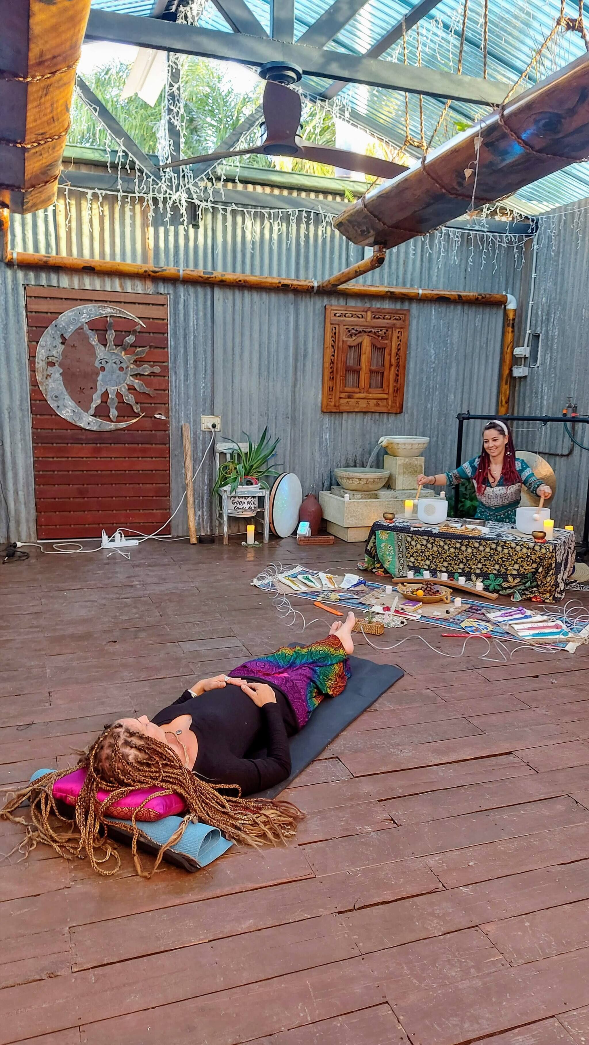 المنطقة المحيطة بالمنشأة