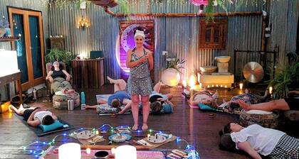 Room-one Life Live It Farm Stay "retro V