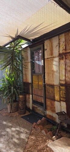 Room-one Life Live It Farm Stay "retro V