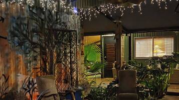 Shared Dormitory, 1 Bedroom, Smoking, Patio | Living room