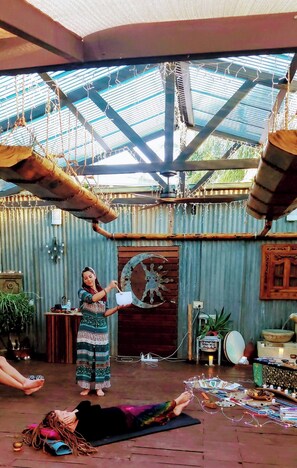 Shared Dormitory, 1 Bedroom, Smoking, Patio | Interior