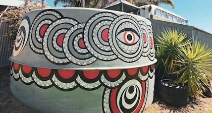 Room-one Life Live It Farm Stay "the Gov