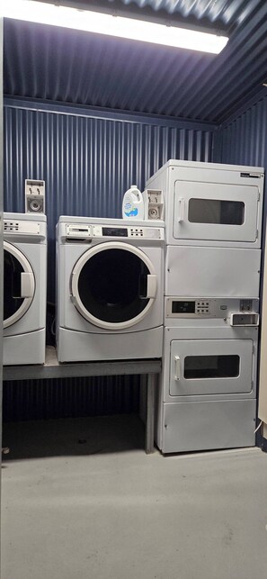 Shared Dormitory, 1 Bedroom, Patio, Garden View | Interior