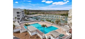 Pool - Charming bayside condo in south seas resort Captiva for a relaxing getaway (Captiva)