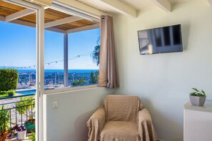 Apartament, vistes al mar | Sala d'estar