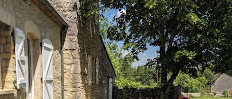 Maison Confort, le Cottage | Terrace/patio