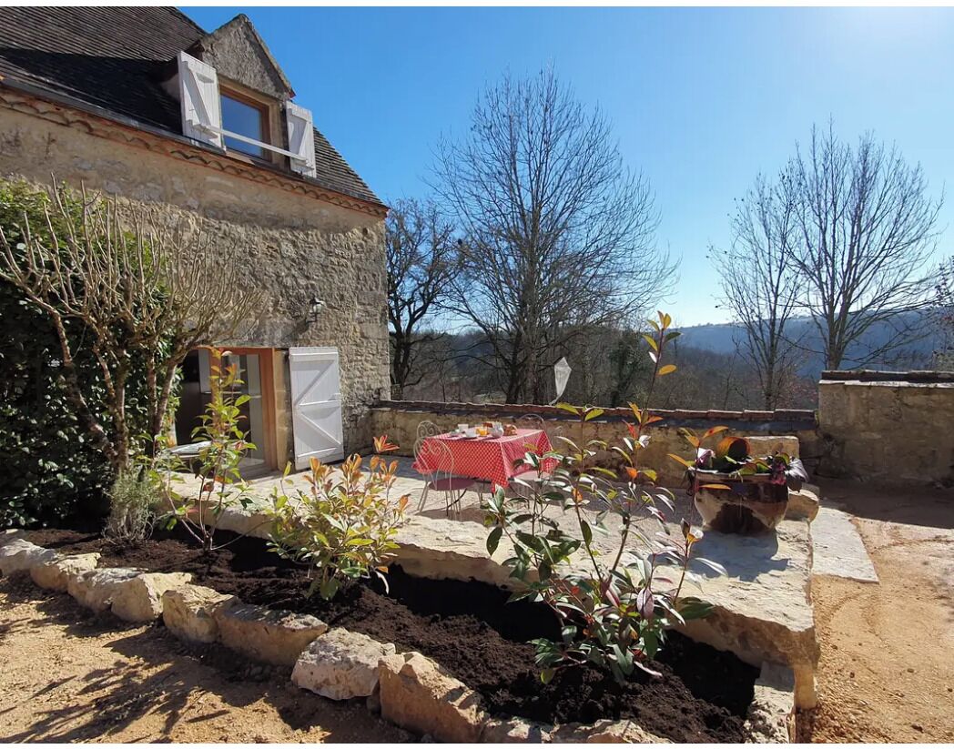 Maison Confort, les Grandes Pierres | 露台