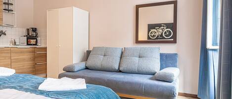 Basic Apartment | Iron/ironing board, free WiFi