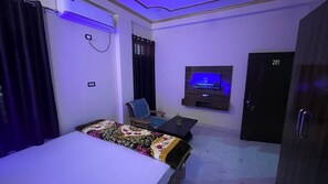 Chambre Double Luxe | Literie de qualité supérieure, matelas mémoire de forme
