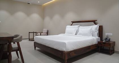 KMR Hotels & Resorts