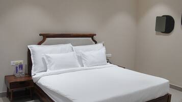 Deluxe Double Room | Free WiFi