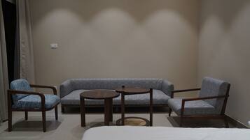 Premium Room | Living area