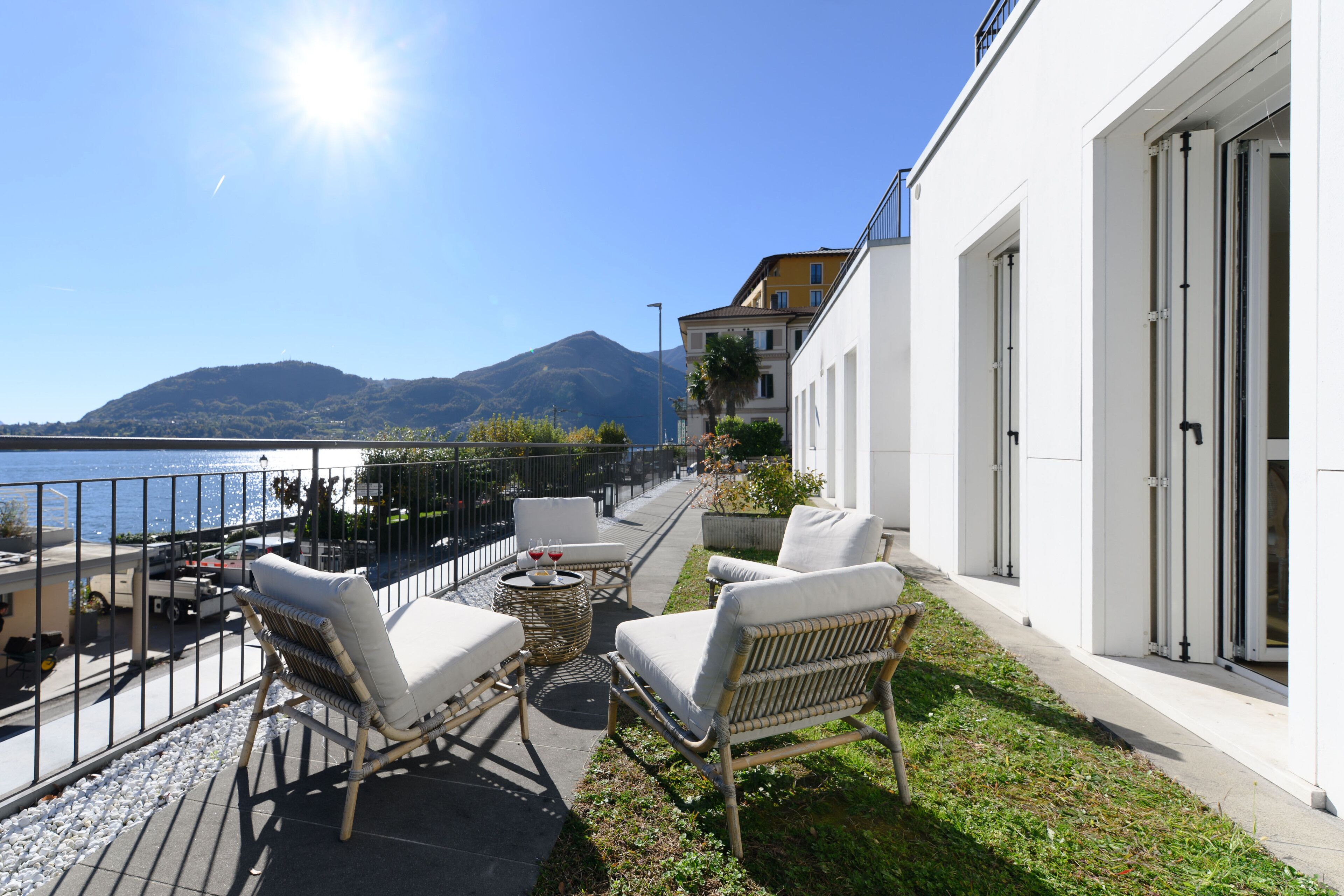 Apartment, Seeblick | Hochwertige Bettwaren, Daunenbettdecken, Bügeleisen/Bügelbrett