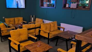 Breakfast, lunch, dinner served; Regional cuisine, garden views