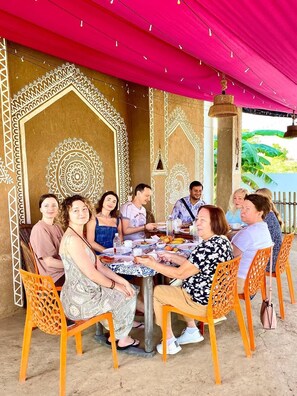 Daily continental breakfast (INR 400 per person)