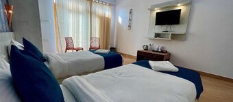 Lacurcuma Luxury Homestay Khajuraho