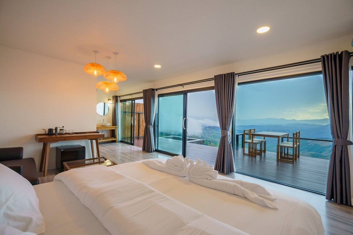 Villa | Desk, free WiFi