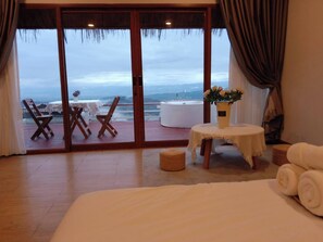 雙人房, 山景 | 書桌、免費無線上網、床單