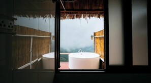 Double Room, Mountain View | Bathroom | Shower, hair dryer, towels