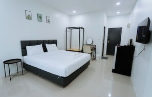 Superior Double Room, City View