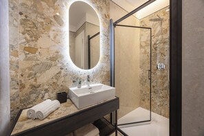 Suíte | Cofres nos quartos, cortinas blackout, quartos à prova de som