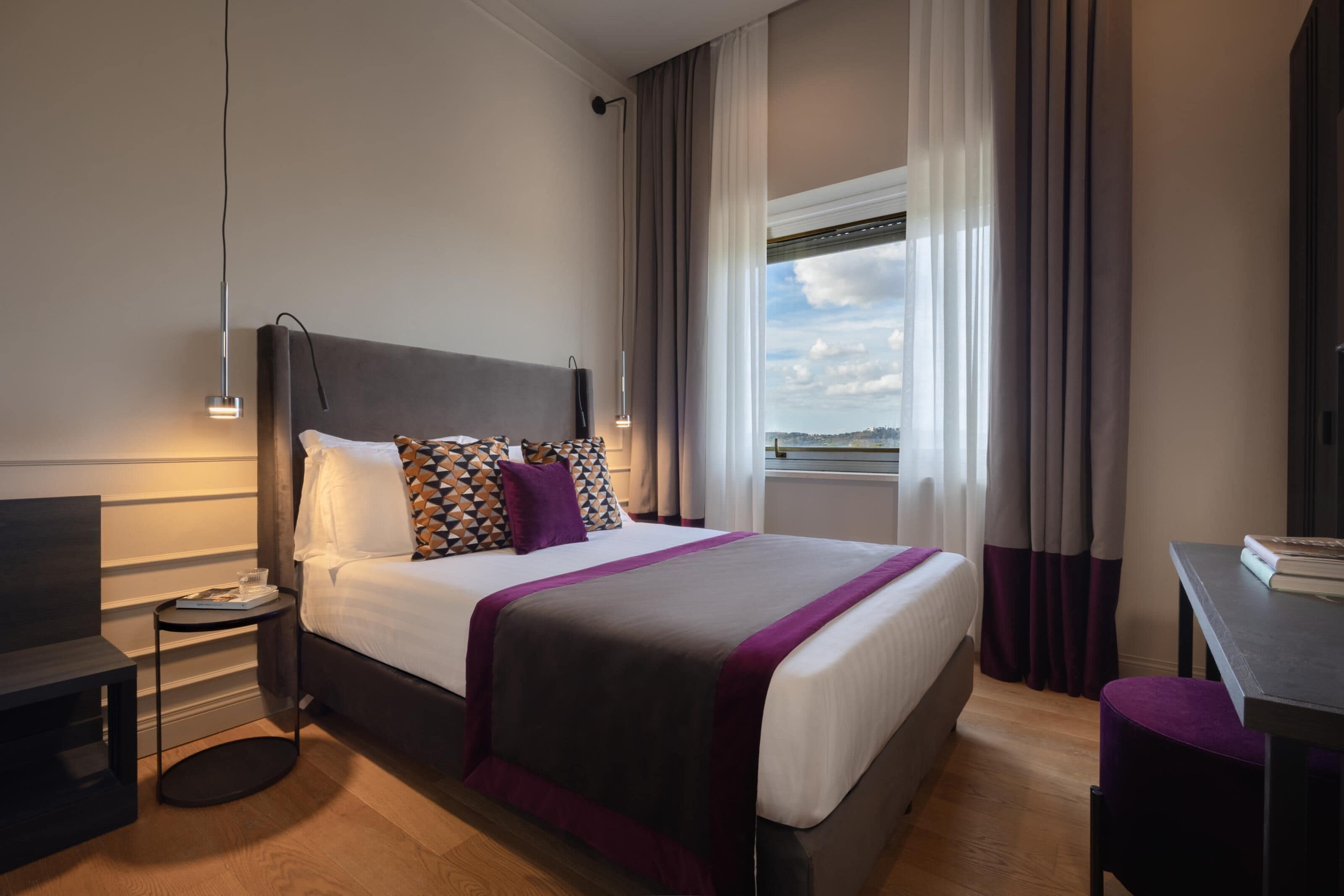 Queen Standard with city View | Down comforters, minibar, in-room safe, blackout drapes