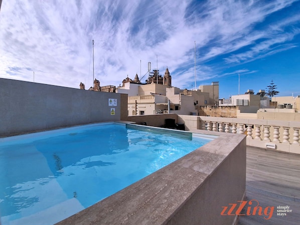 Pool - Rooftop Oasis with Plunge Pool & BBQ (Ħal Għaxaq)