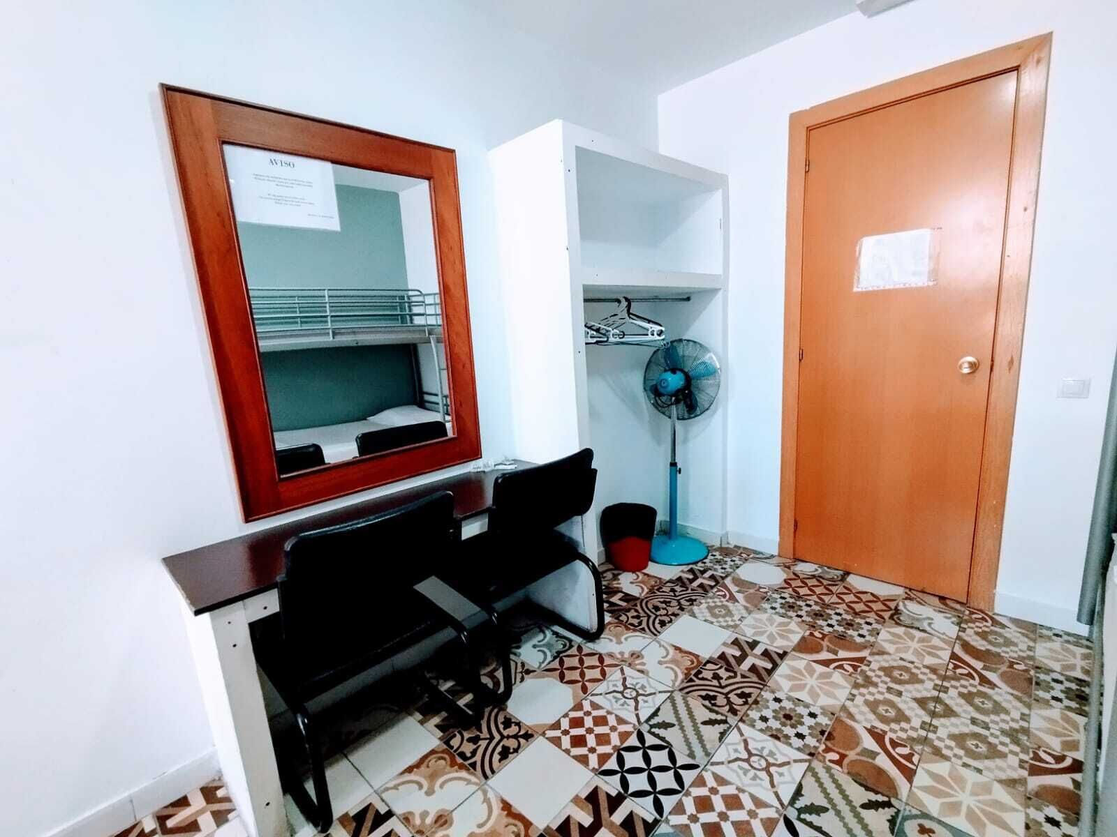 Habitació quàdruple | Wifi gratuïta 