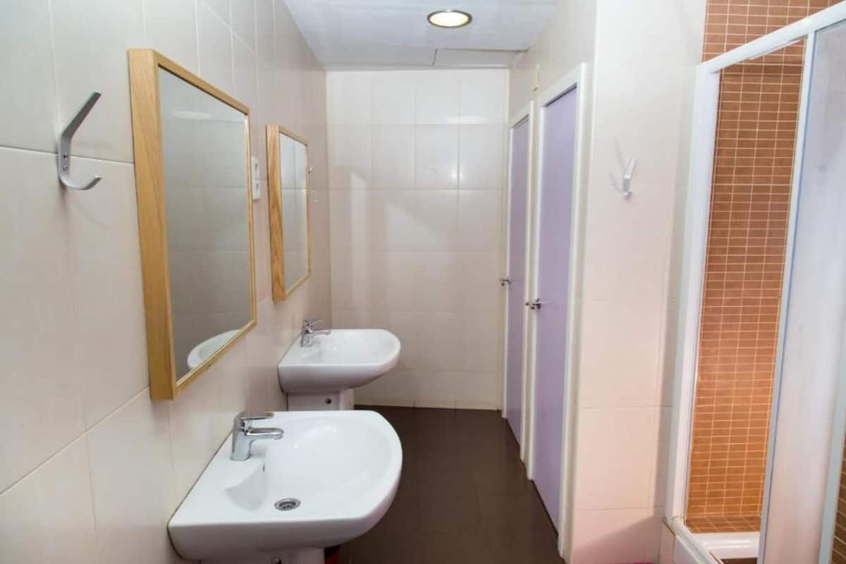 Shared Dormitory | WiFi (free)