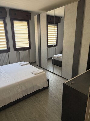 1 camera, Wi-Fi, lenzuola