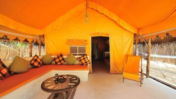 In-room safe, iron/ironing board, free WiFi