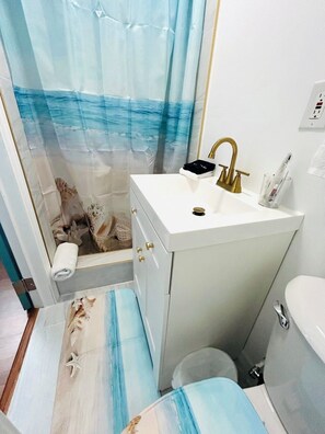 Hårtork och handdukar