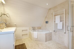 ヘアドライヤー、タオル