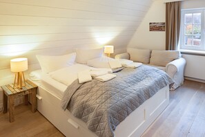 4 室のベッドルーム、WiFi (無料)、ベッドシーツ