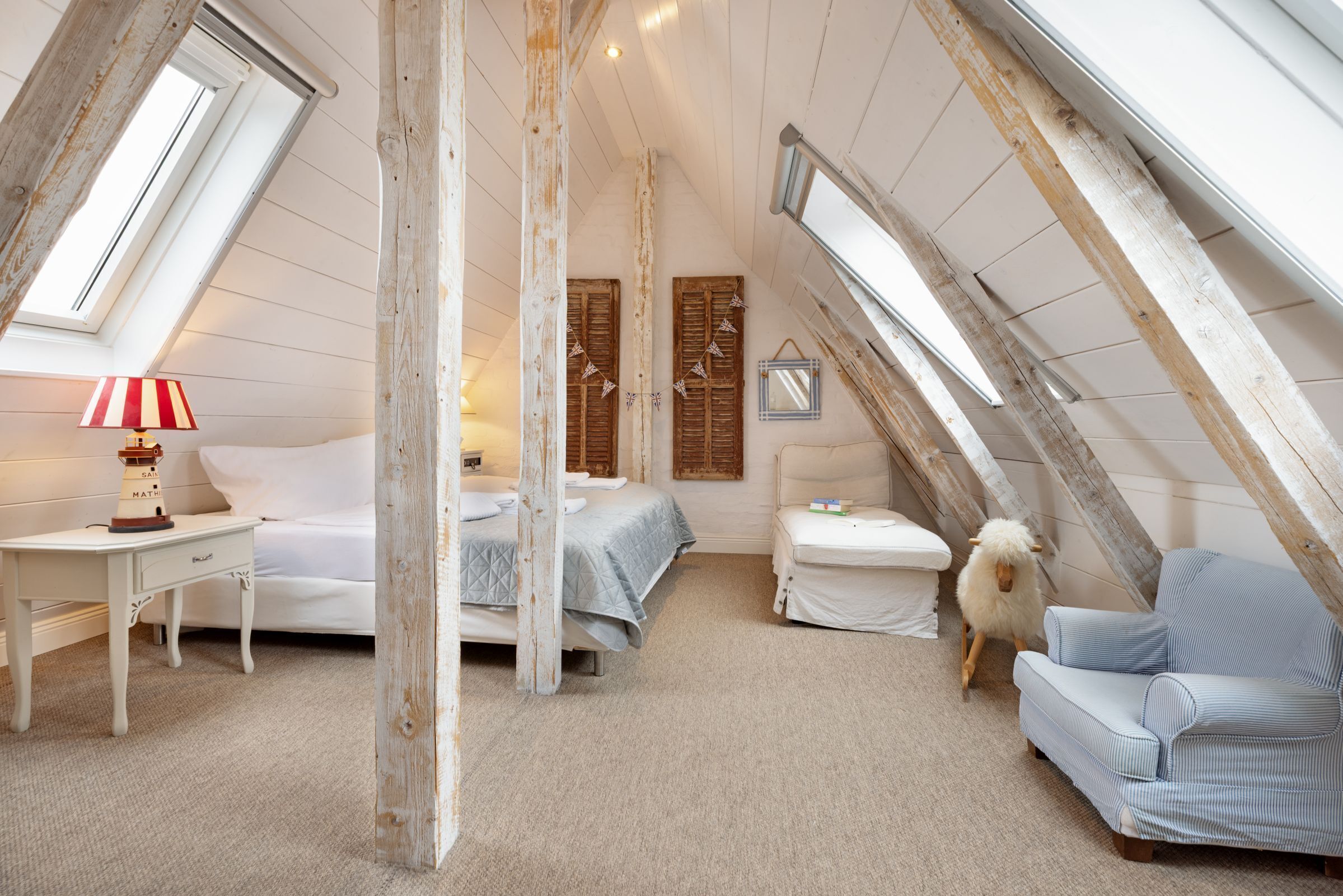 4 chambres, Wi-Fi gratuit, draps fournis