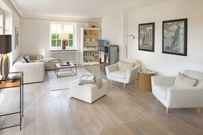 TV, peis og bordtennis