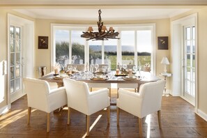 Dining - Luxurious vacation home with sea views and wellness in List on Sylt (List auf Sylt)