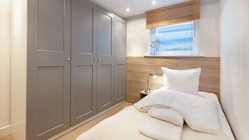 3 間睡房、免費 Wi-Fi、床單