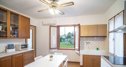 La Casetta di Roveredo, independent house. Near the Dolomites and Aviano Base