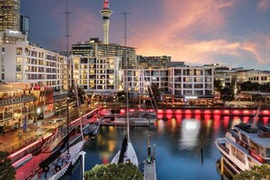 Marina - The Discreet Suite - Understated Quiet Luxury (Auckland)